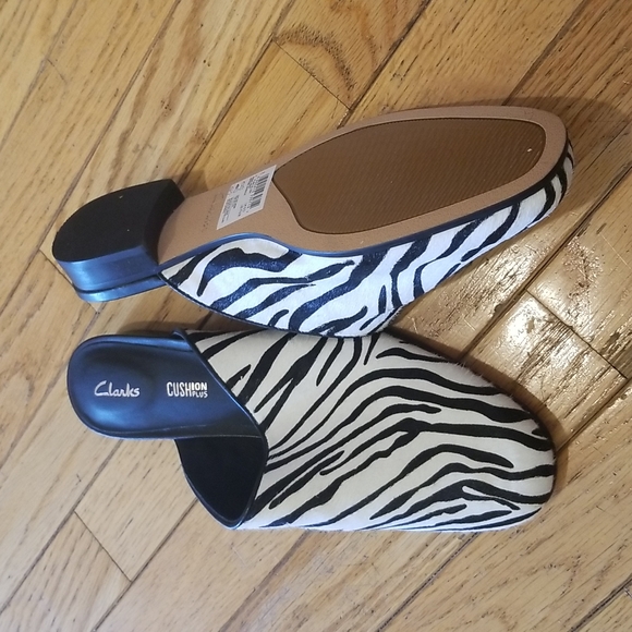 Clark's Pure Bluch Animal Print Mule - Picture 3 of 3
